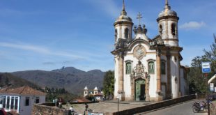 Ouro Preto – Barockarchitektur in tropischer Hügellandschaft