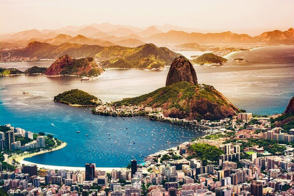 Traumhafter Blick auf die pulsierende Stadt Rio de Janeiro